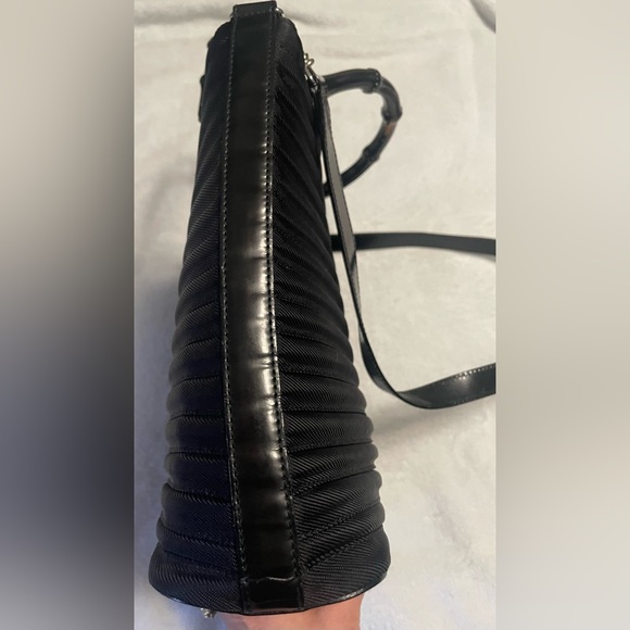 GUCCI Bamboo Black Textured Canvas 2 Way Shoulder / Crossbody - Picture 9 of 17